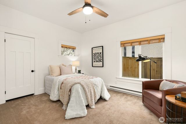 4207 SW Manning St, Seattle, WA 98116