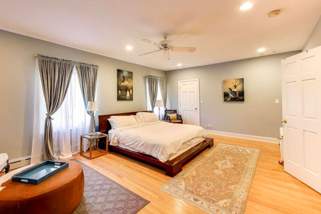 823 Jackson Avenue, River Forest, IL 60305