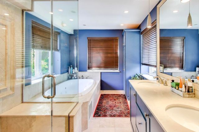 823 Jackson Avenue, River Forest, IL 60305