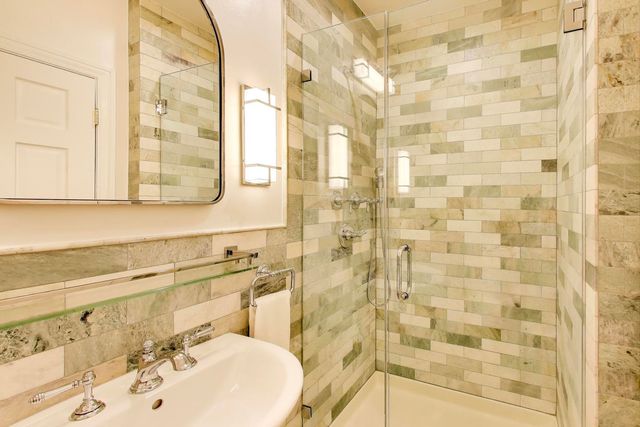 823 Jackson Avenue, River Forest, IL 60305