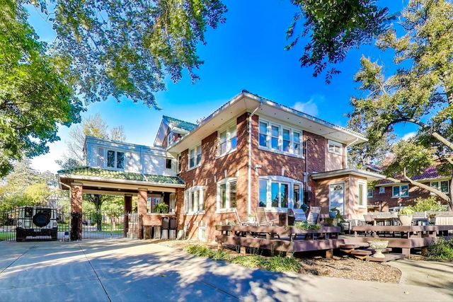 823 Jackson Avenue, River Forest, IL 60305