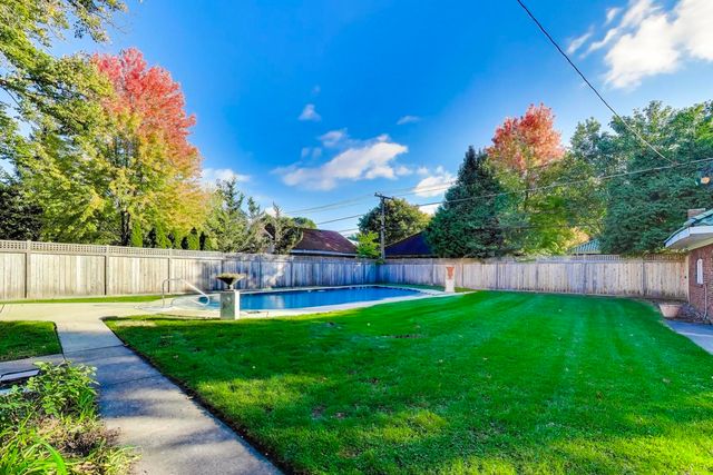 823 Jackson Avenue, River Forest, IL 60305