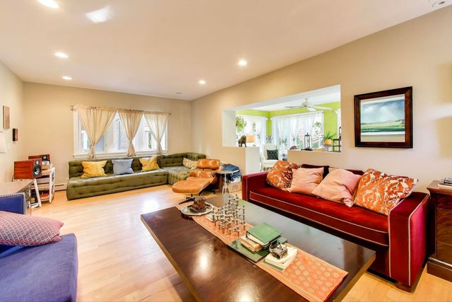 823 Jackson Avenue, River Forest, IL 60305