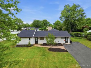 24 Cambridge Road, South Brunswick, NJ 08824