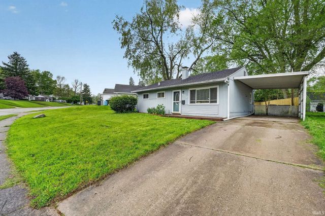 430 Teri Street, South Bend, IN 46614