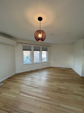 53 Pointe Rok Dr 53, Worcester, MA 01604