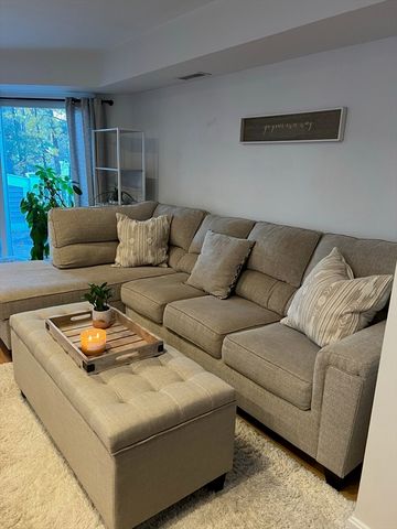 53 Pointe Rok Dr 53, Worcester, MA 01604