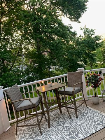 53 Pointe Rok Dr 53, Worcester, MA 01604