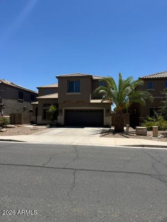 2741 W REDWOOD Lane, Phoenix, AZ 85045