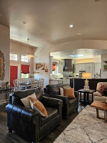 6926 Tobosa Ave, Odessa, TX 79765