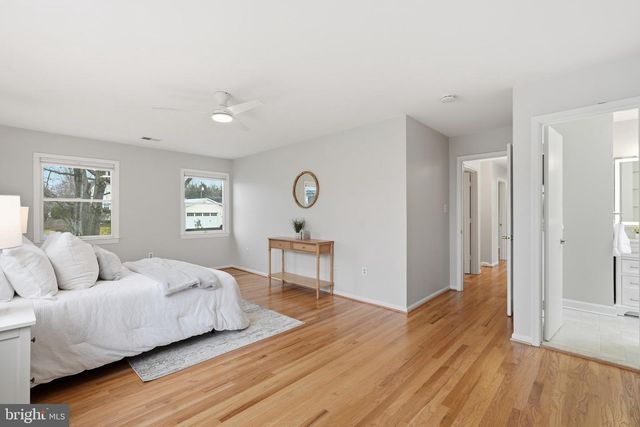 601 SIDELING CT NE, Vienna, VA 22180