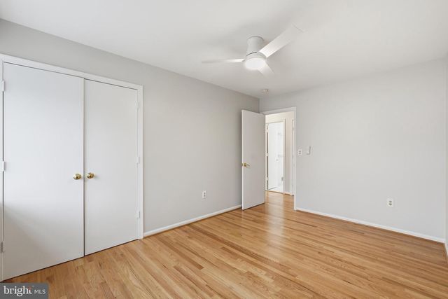 601 SIDELING CT NE, Vienna, VA 22180