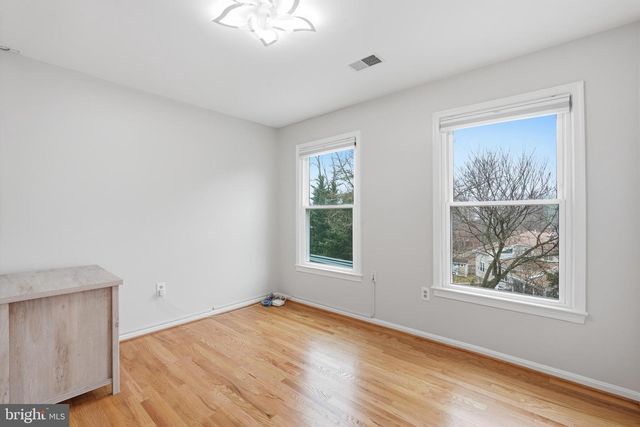 601 SIDELING CT NE, Vienna, VA 22180