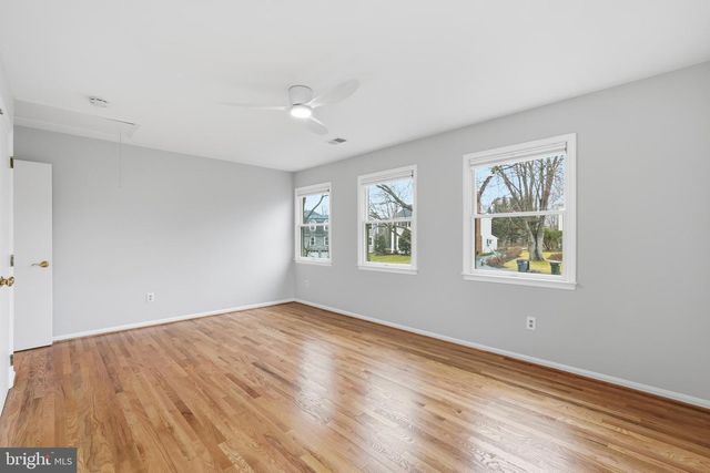 601 SIDELING CT NE, Vienna, VA 22180