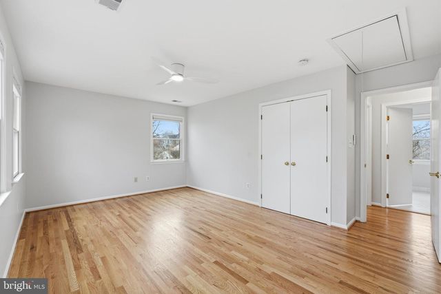 601 SIDELING CT NE, Vienna, VA 22180