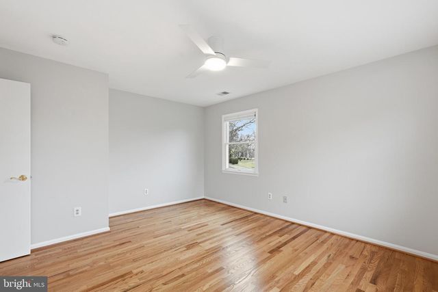 601 SIDELING CT NE, Vienna, VA 22180