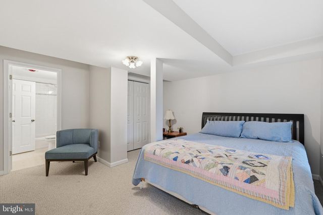 601 SIDELING CT NE, Vienna, VA 22180