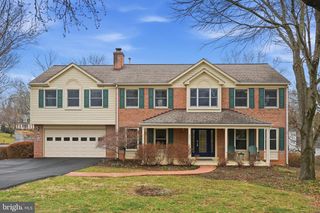 601 SIDELING CT NE, Vienna, VA 22180