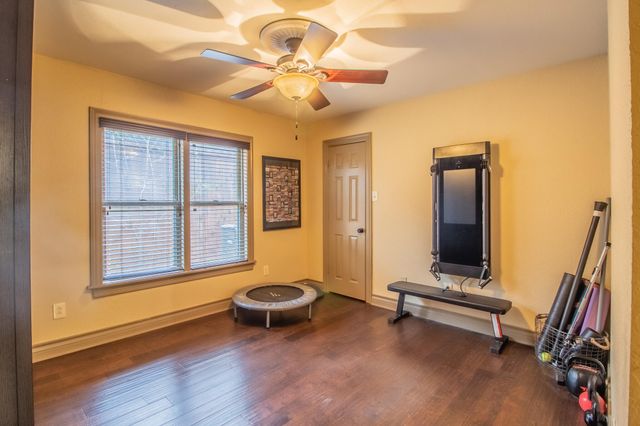 4517 7th Street, Lubbock, TX 79416