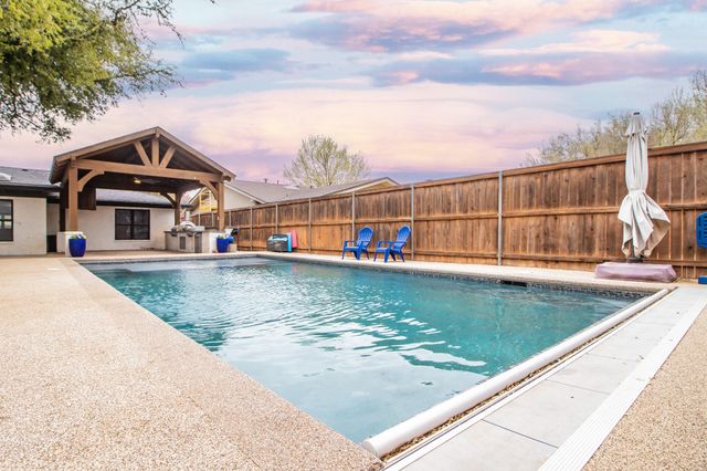 4517 7th Street, Lubbock, TX 79416