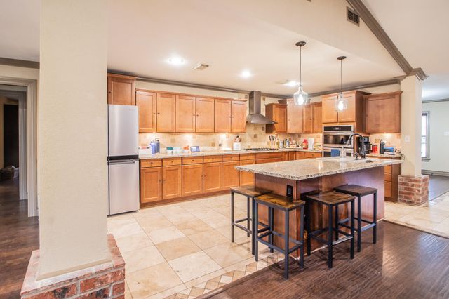 4517 7th Street, Lubbock, TX 79416
