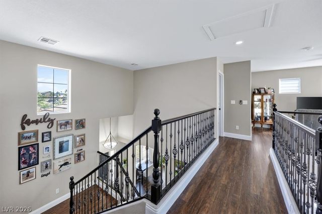 10661 Shelter Hill Court, Las Vegas, NV 89129