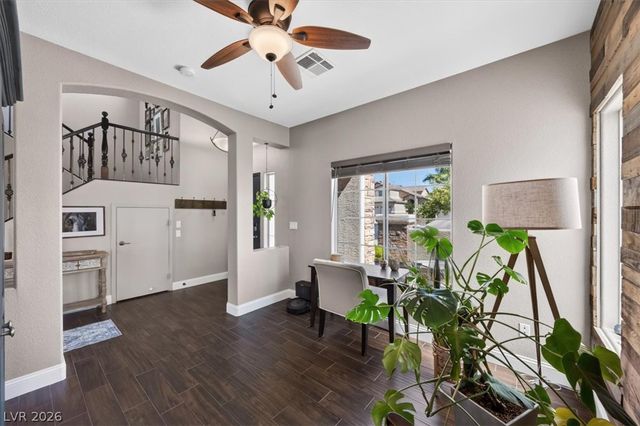 10661 Shelter Hill Court, Las Vegas, NV 89129