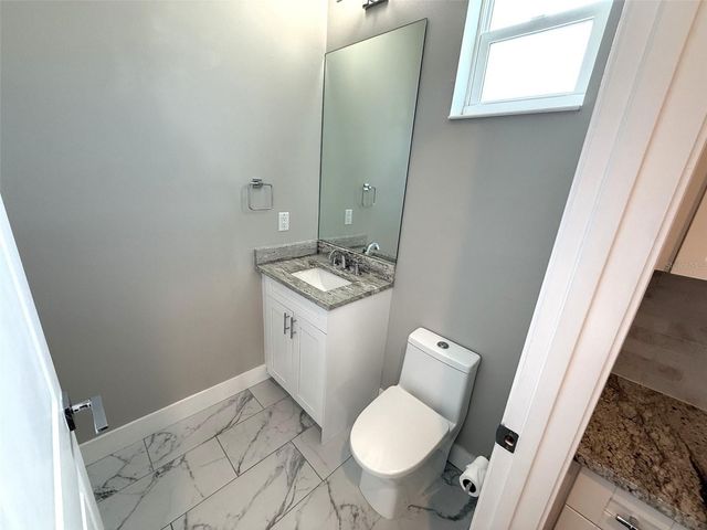 4910 W MCELROY AVENUE 3, Tampa, FL 33611