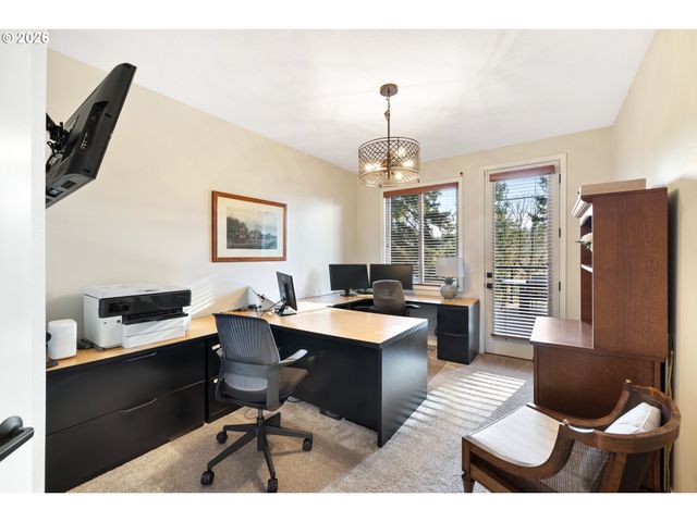 4302 Sw TERLYN Ct, Portland, OR 97221