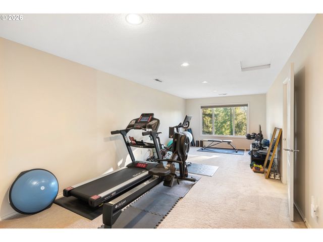 4302 Sw TERLYN Ct, Portland, OR 97221