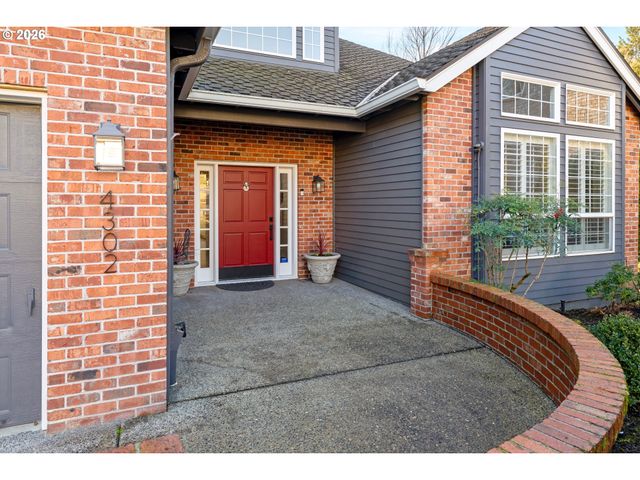 4302 Sw TERLYN Ct, Portland, OR 97221