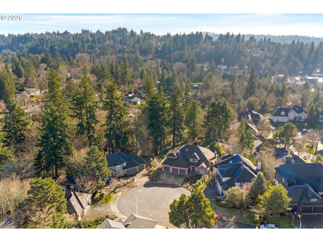 4302 Sw TERLYN Ct, Portland, OR 97221