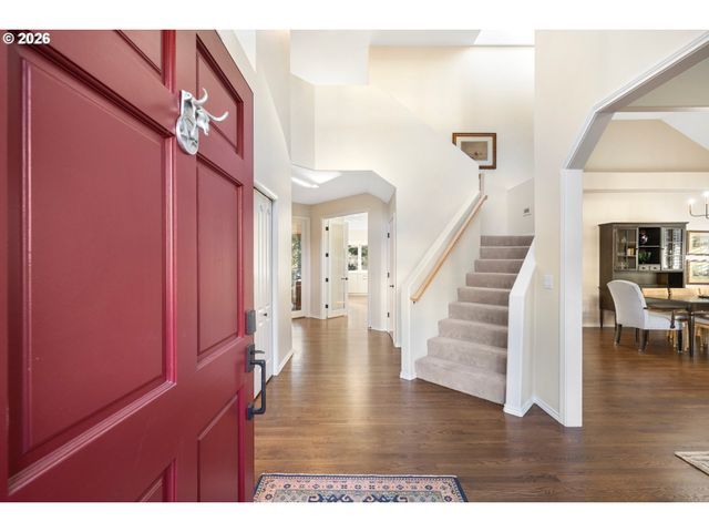 4302 Sw TERLYN Ct, Portland, OR 97221