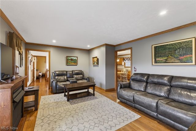 18440 Hobart Road, Parkman, OH 44491