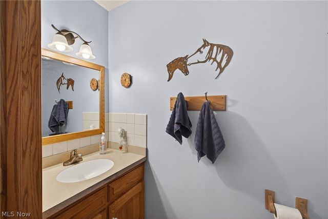 18440 Hobart Road, Parkman, OH 44491