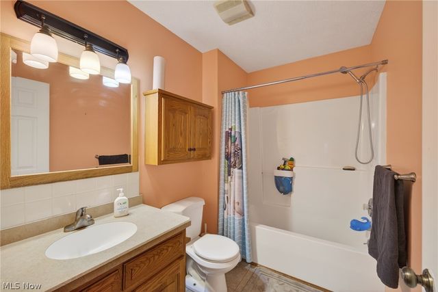 18440 Hobart Road, Parkman, OH 44491