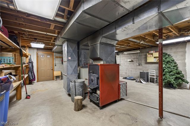 18440 Hobart Road, Parkman, OH 44491