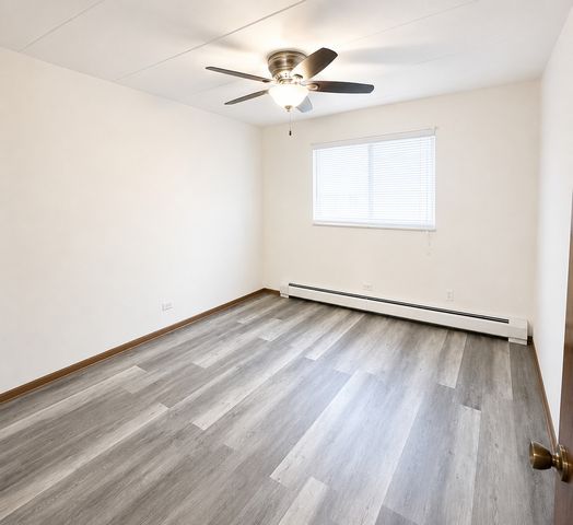 6360 Washington Street 2B, Chicago Ridge, IL 60415