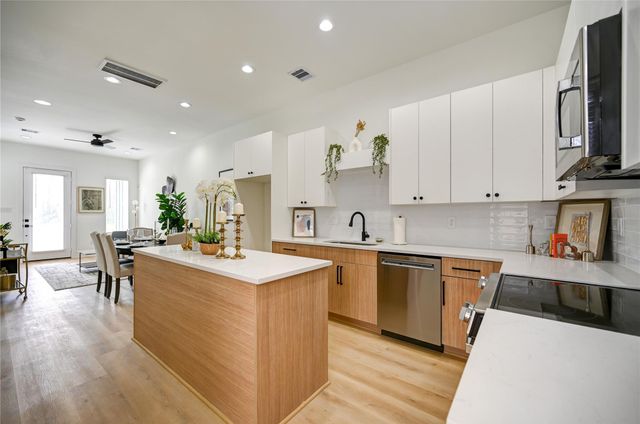 4009 New Orleans Street A, Houston, TX 77020