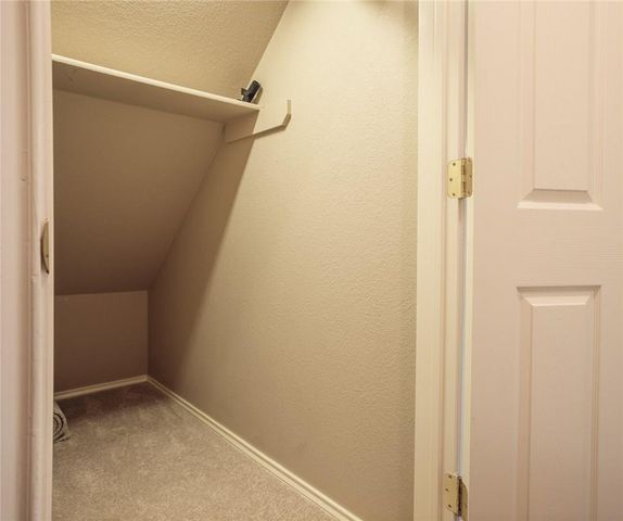 11012 Los Comancheros RD, Austin, TX 78717