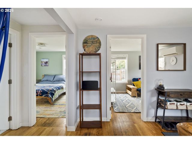 7803 Se HENDERSON St, Portland, OR 97206