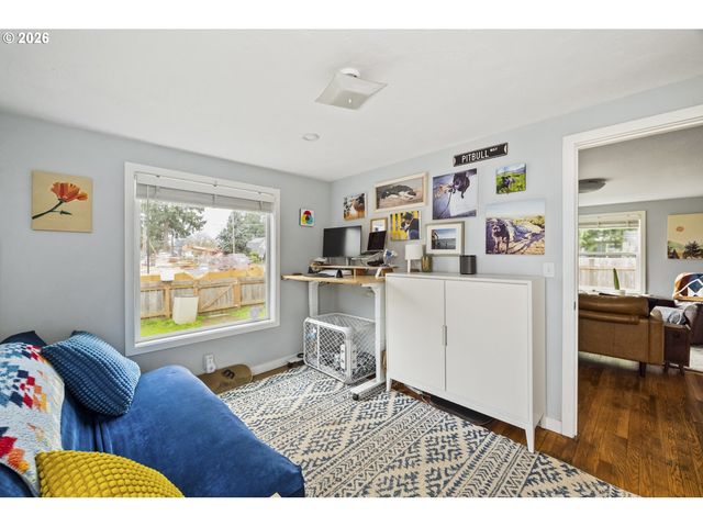 7803 Se HENDERSON St, Portland, OR 97206