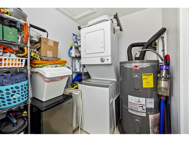 7803 Se HENDERSON St, Portland, OR 97206