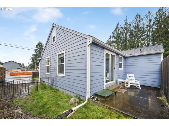 7803 Se HENDERSON St, Portland, OR 97206