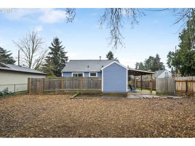 7803 Se HENDERSON St, Portland, OR 97206