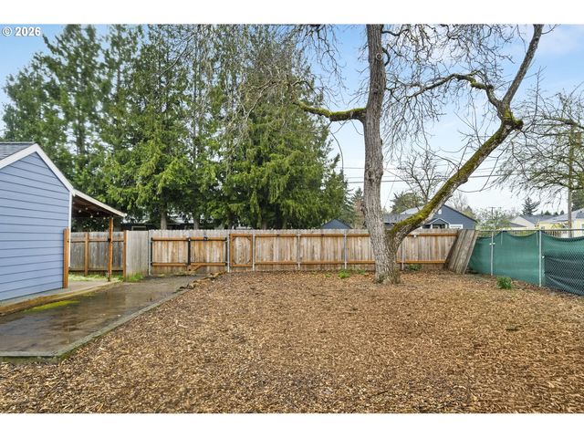 7803 Se HENDERSON St, Portland, OR 97206