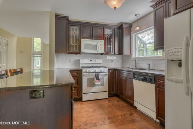 1 Central Avenue 11, Atlantic Highlands, NJ 07716