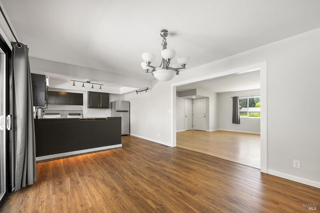 2621 Neotomas Ave, Santa Rosa, CA 95405