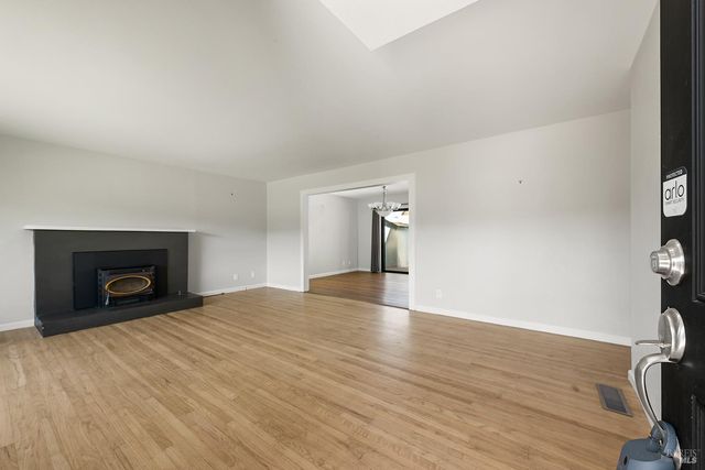 2621 Neotomas Ave, Santa Rosa, CA 95405