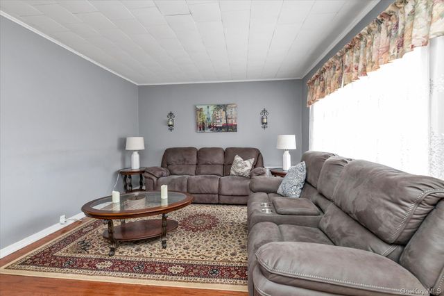 87-49 110th Street, Richmond Hill, NY 11418